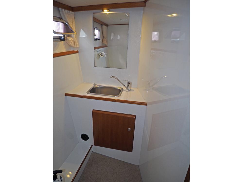 Salon, Accommodatie